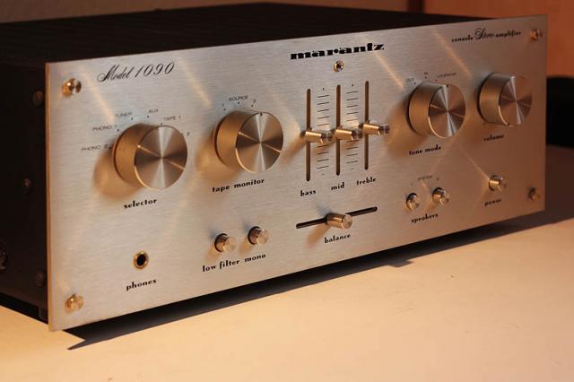 http://img66.xooimage.com/files/d/f/4/marantz2-2b49a9a.jpg